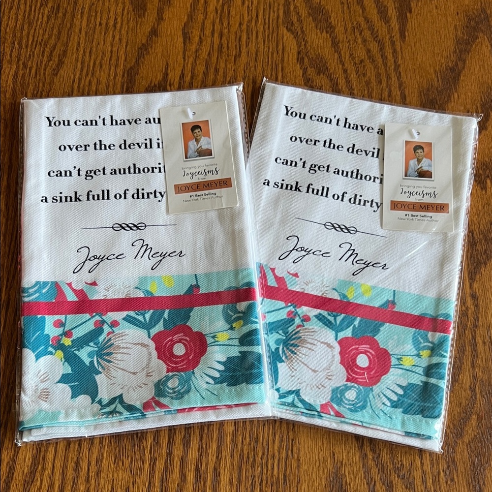 Joyce Meyer Humorous Quote Kitchen Towels - Floral White, Teal, Pink, Green. NWT